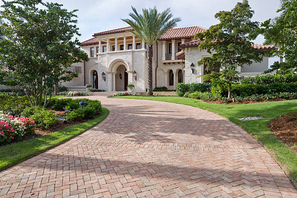 Reliable Houston, MO Driveway Pavers Solutions